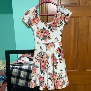 Rue 21 white floral dress